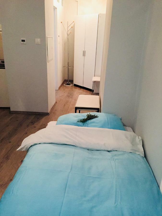Miracle Apartman Sarvar Apartment ภายนอก รูปภาพ